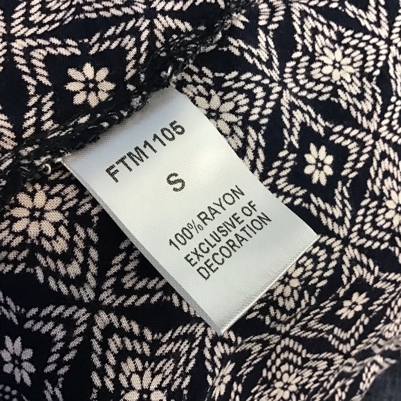 THML Flutter Sleeve Boho Embroidered Top - Picture 6 of 6